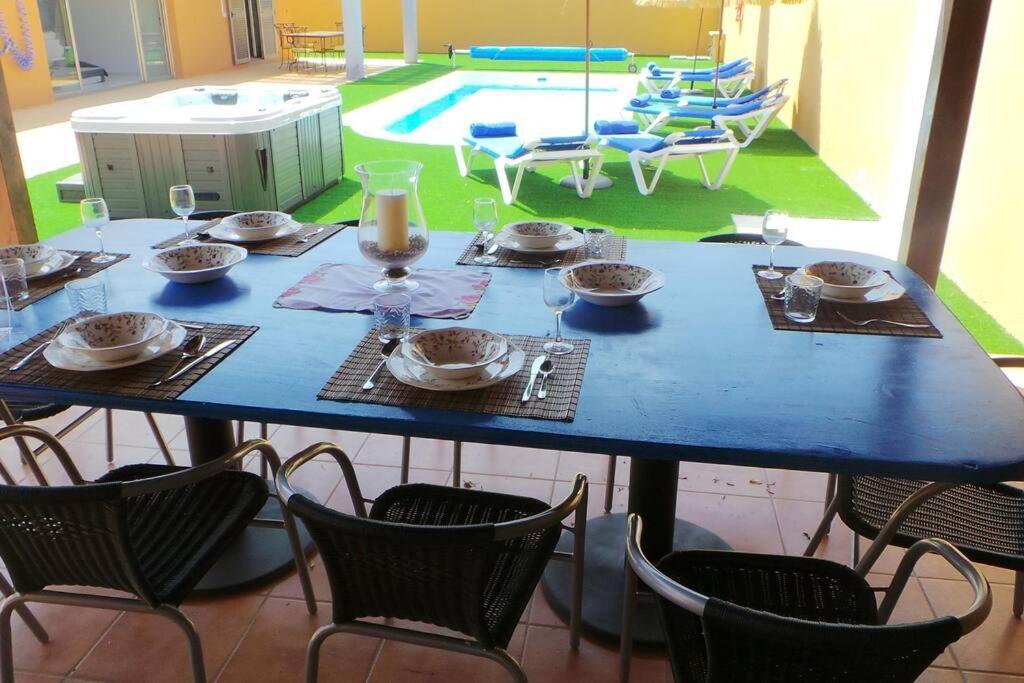 Luxury Villa At Golf Course คอสตา เด อันตีกัว ภายนอก รูปภาพ